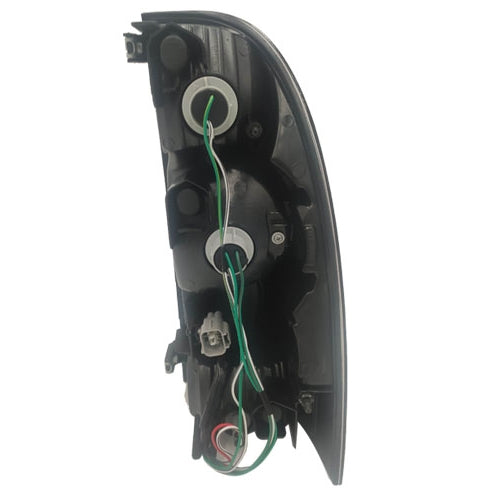 STOP LED IZQ. TACOMA 11-15