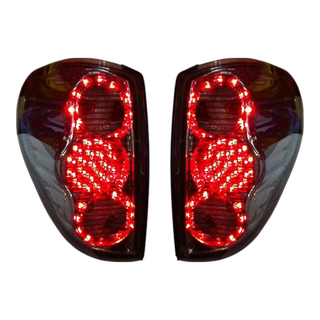 STOP LED AHUMADO SET L-200 SPORTERO 06-14