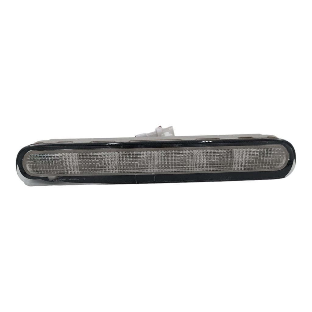 STOP COMPUERTA BLANCO LED HILUX 06-15