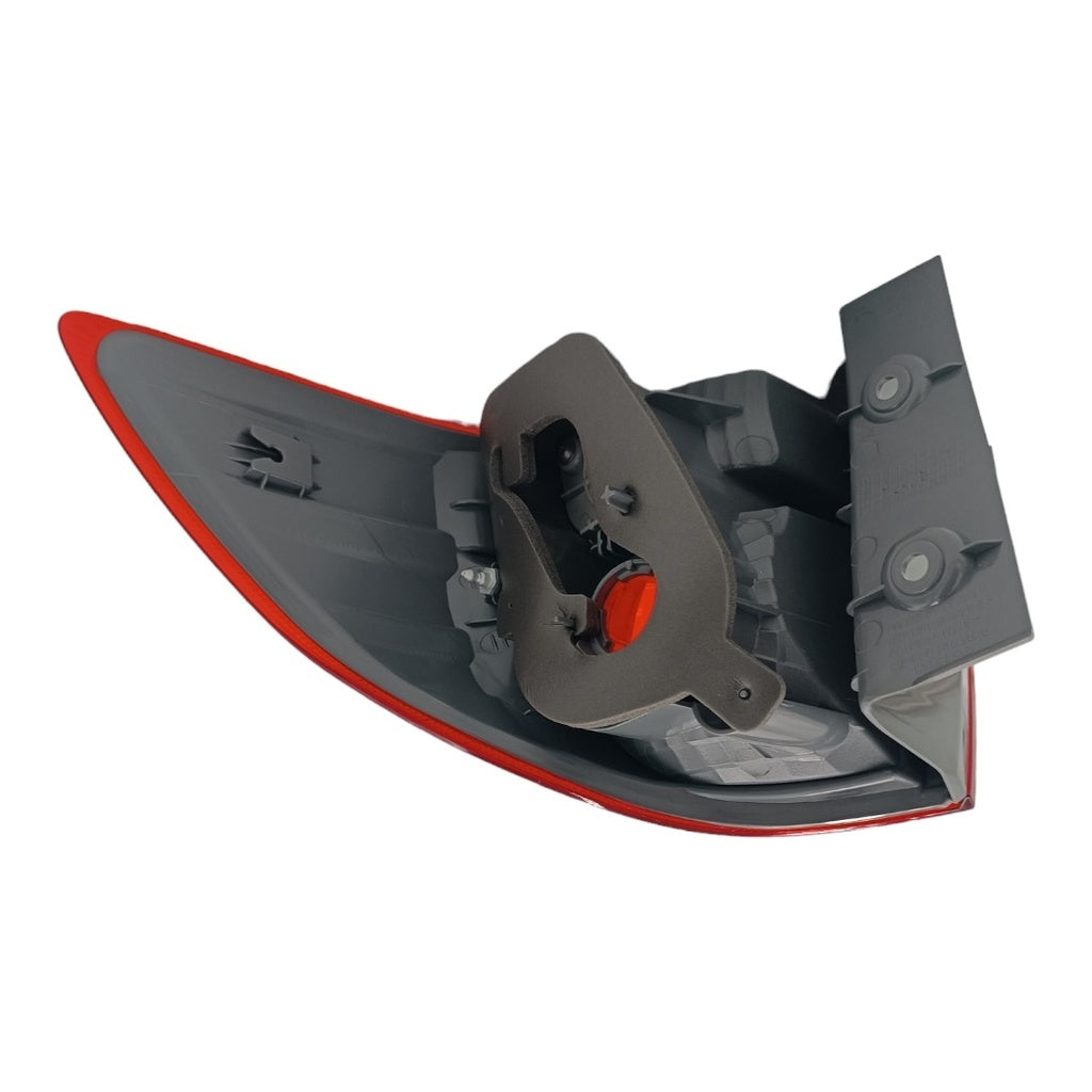 STOP GUARDAFANGO IZQ. MONTERO SPORT 12-16